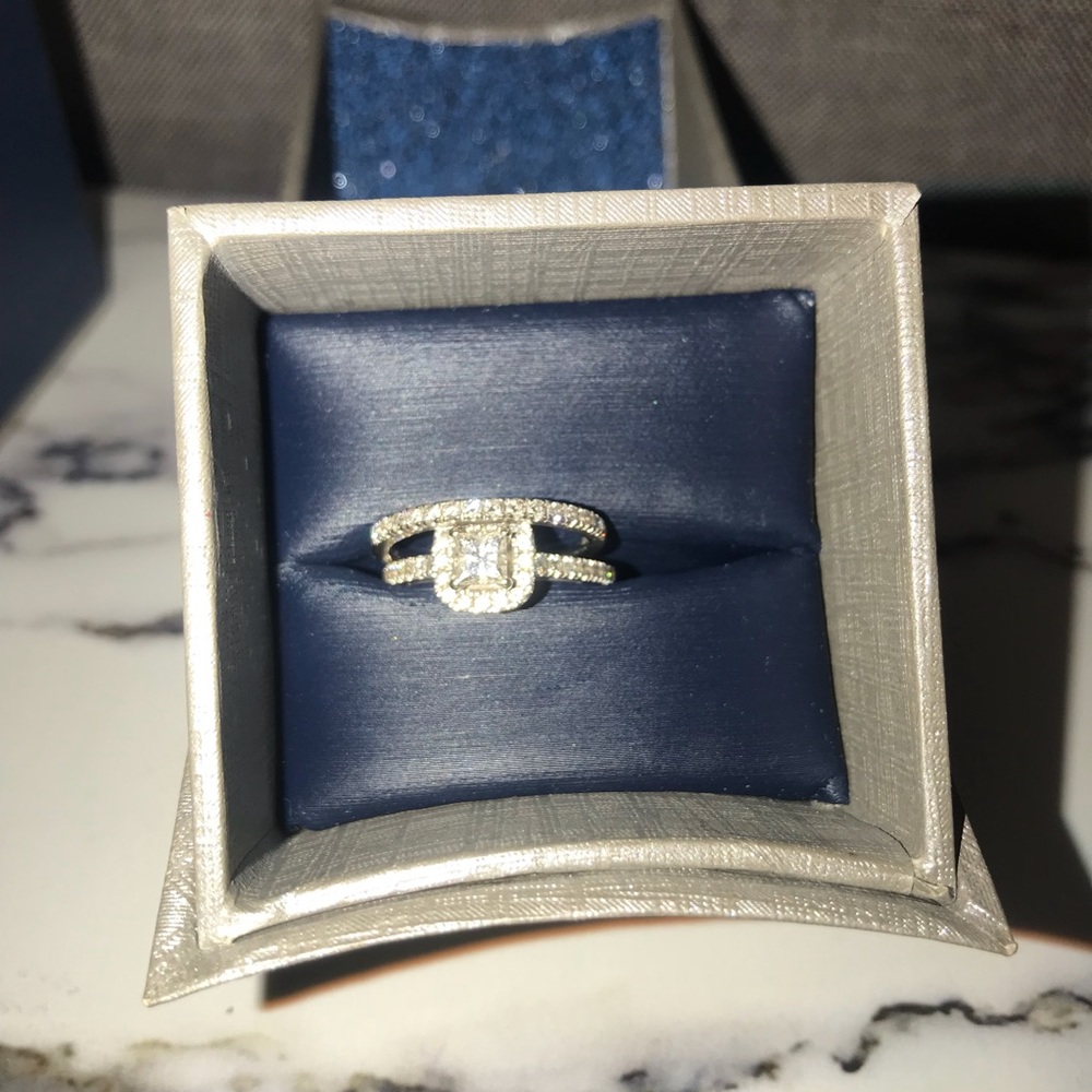 ZALES Diamond ring and band